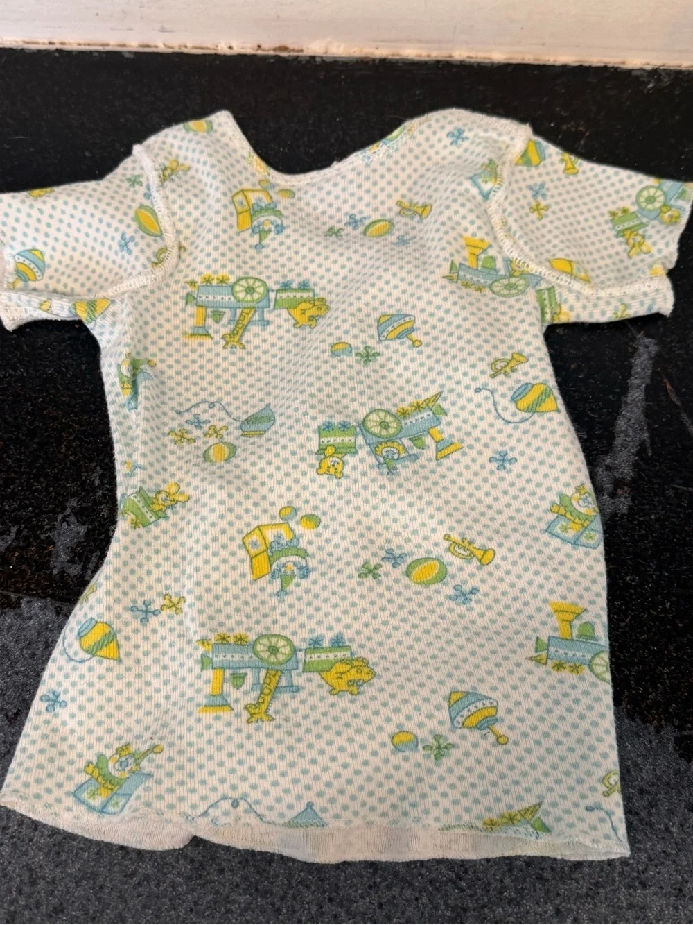 Infant Unisex CARTERS VINTAGE 1979 Cotton side snap Yellow/Aqua Undershirts 1YR